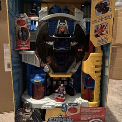 Fisher-Price Imaginext DC Super Friends Ultimate Headquarters Playset