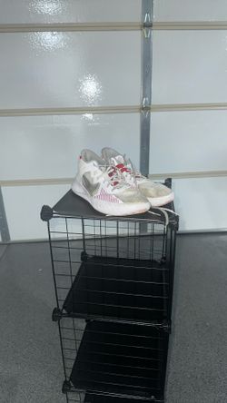 Kyrie Basketball Shoes