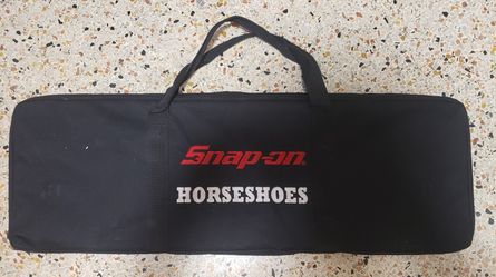 Snap On Horseshoe Set