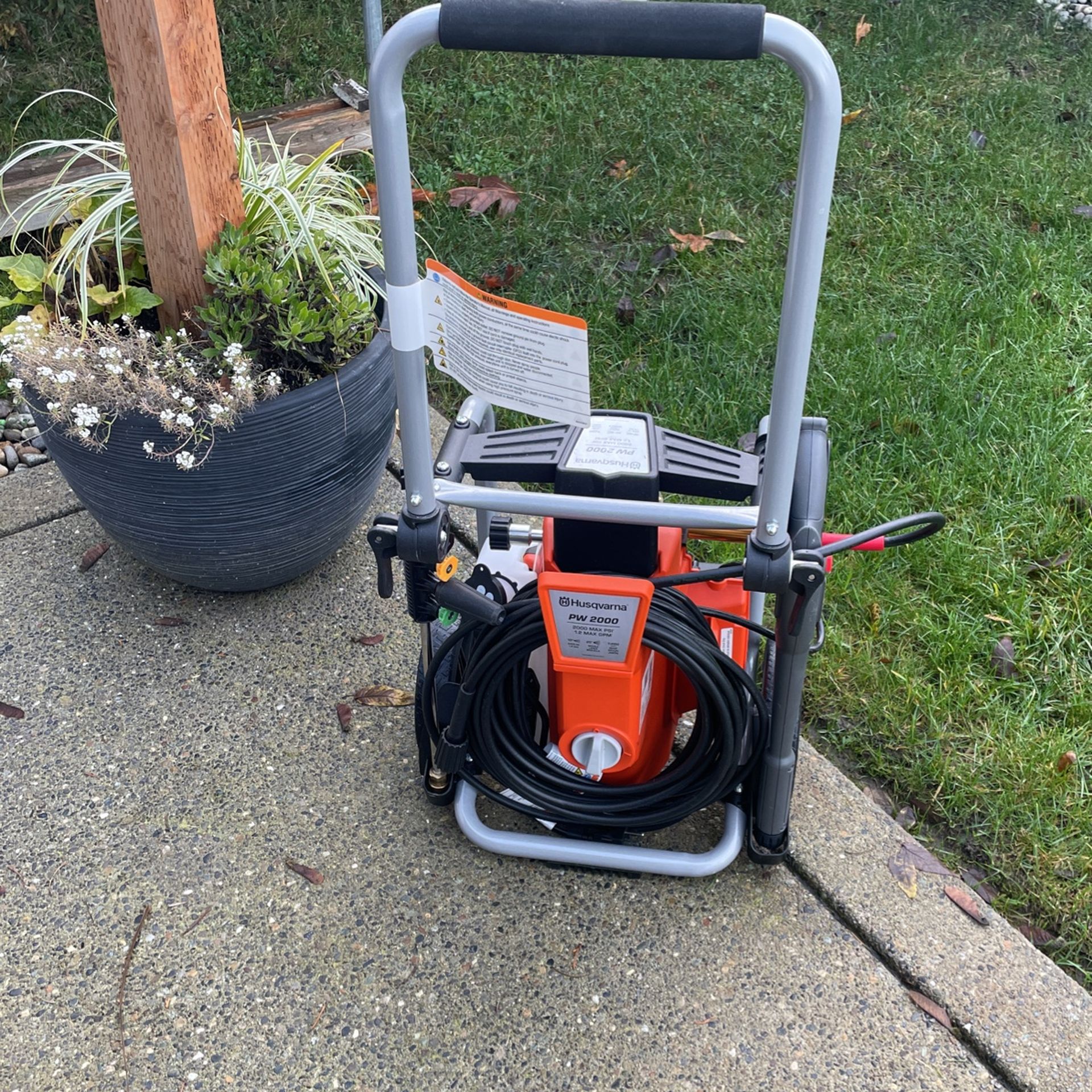 Husqvarna PW2000 Pressure Washer