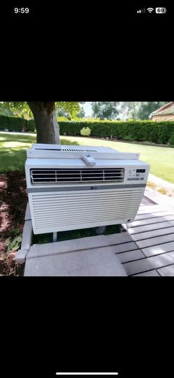 A/C wall Unit 