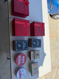 Treat or gift boxes