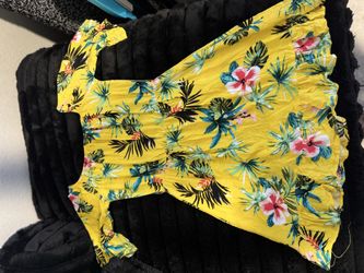 Yellow dress size medium