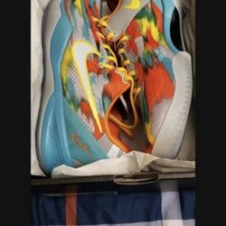 Kobe Protro Venice Size 9 New! Still Available Question Will Be Ignored.  NO TRADES. 