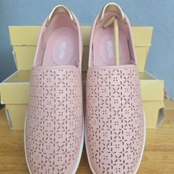 🌸 Michael Kors Women's Pink Slip On Sneakers Size 9 Only 🌸