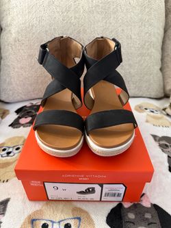 Adrienne Vittadini Sport Cape May-1 Sandals Size 9W