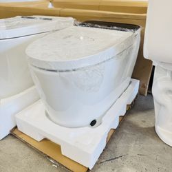 Smart Elongated Toilet Bidet ( White + Black ) with Auto Open, Auto Close, Auto Flush, and Heated Seat in White $425 