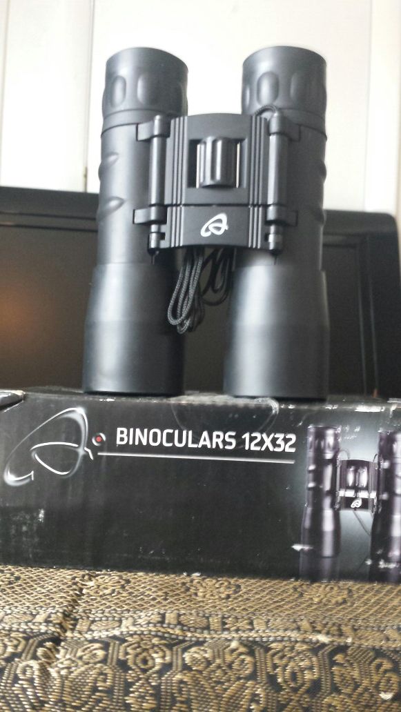 Binoculars 12x32