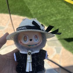 grey labubu 3.0 with out fit