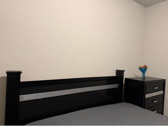KING BEDROOM SET - MUST PICK UP !!