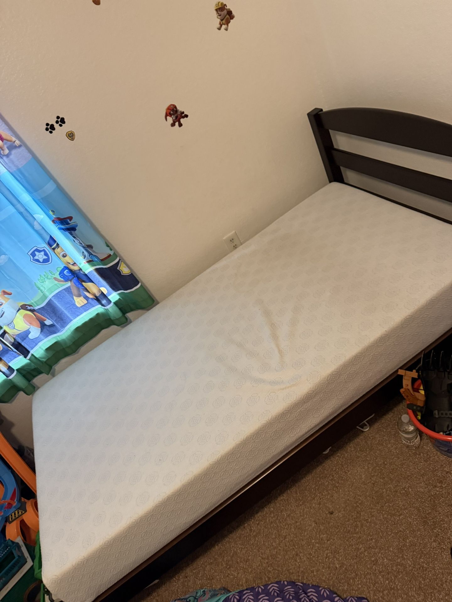 Twin Bed Frame And Mattress