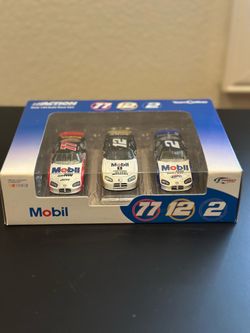Action Team Caliber Mobil Stock Cars/ NASCAR 1:64 scale number 77-12-2