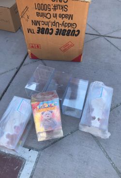 Lot of beanie baby cases , about 20, 2 sizes