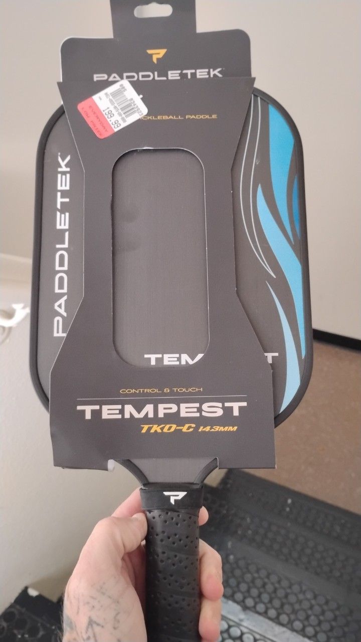Tempest Pickleball Paddle