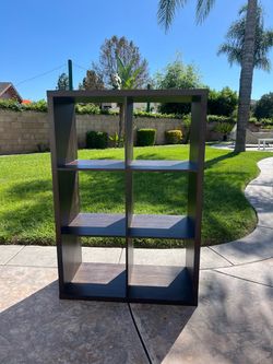 Cube storage shelf