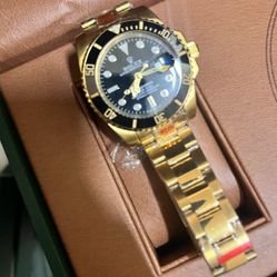 New With Box Papers Black Sub