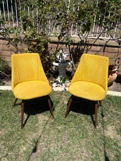 Pair of Yellow Mid-Century Modern Dining Chairs