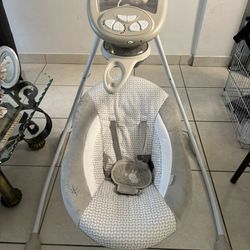 Ingenuity Baby Swing/ Mecedora Para Bebé 