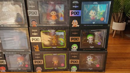 Thrilljoy Pix Lot
