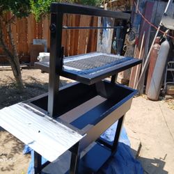 BBQ GRILL /ASADOR/santa Maria