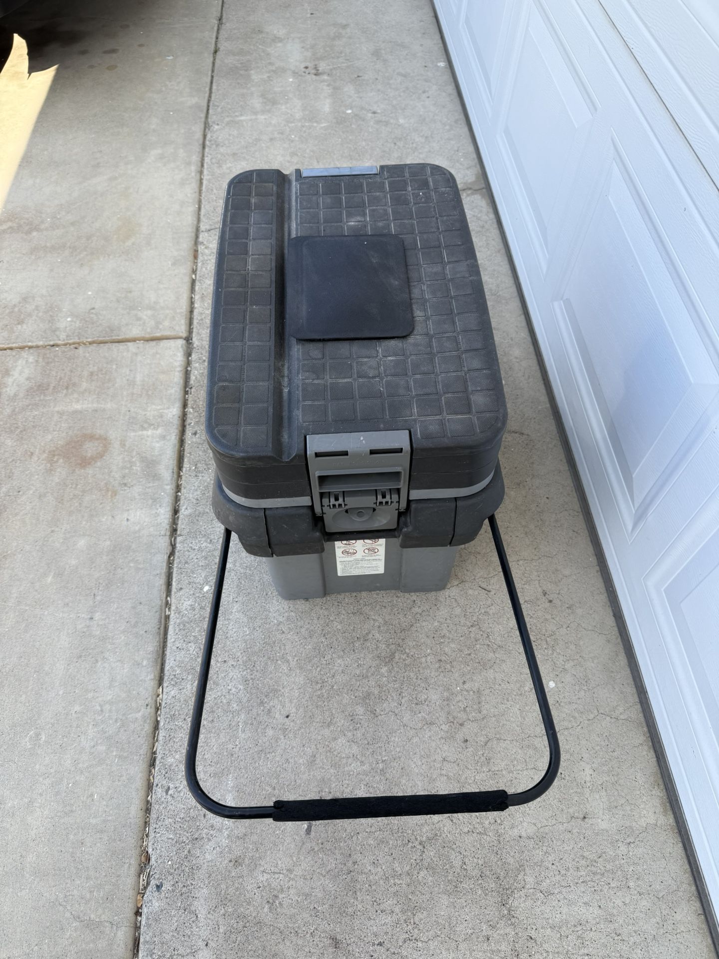Portable rolling Tool Chest/Tool Box 