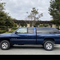 2000 Dodge Ram 1500 Crew Cab. 4+4 