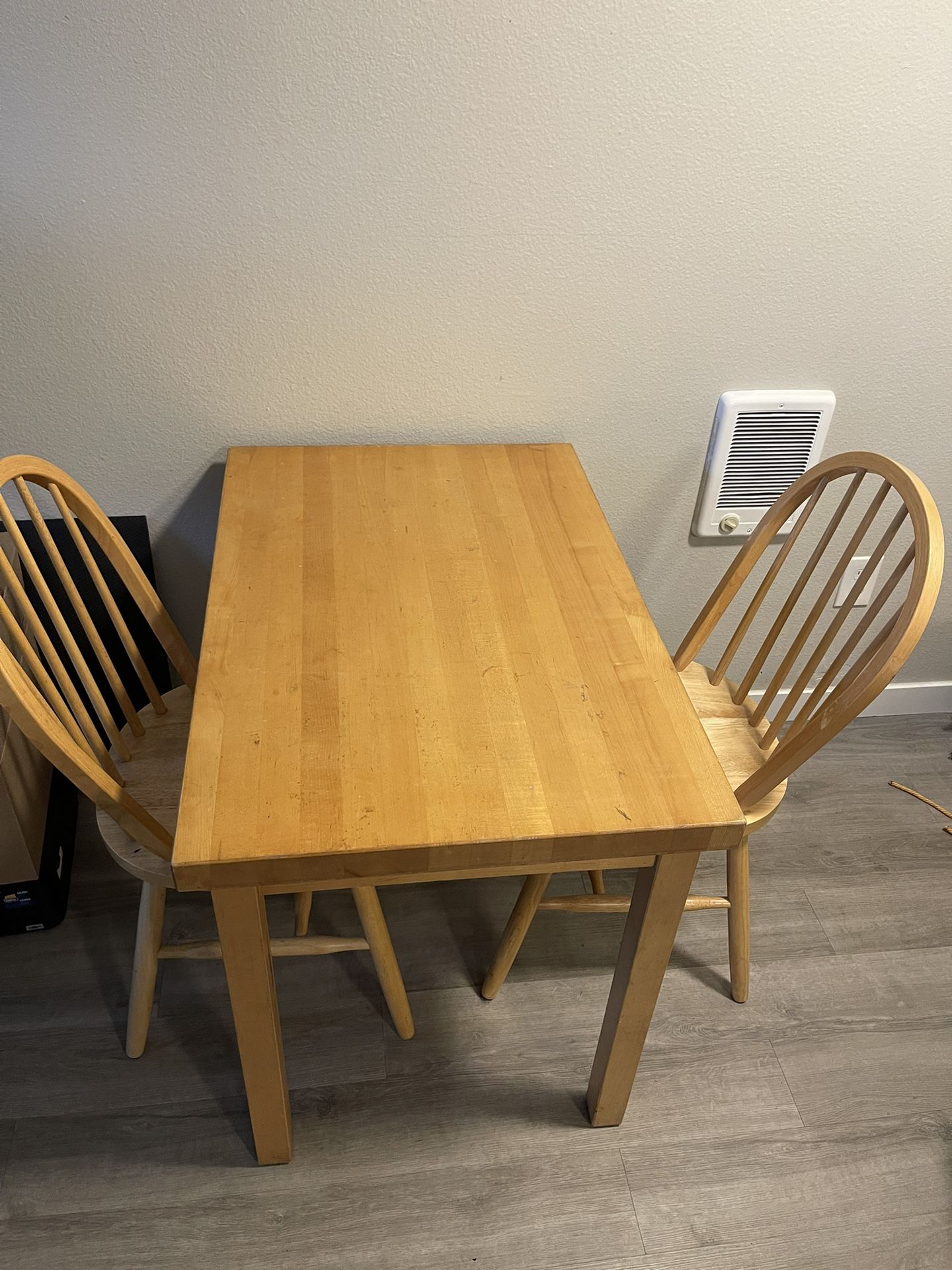 Solid Oak Wood Table And Chairs