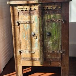 Night Stand. End Table