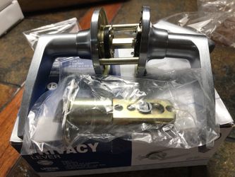 Lips Door ( room and bath ) . Llavín para baños y habitaciones .