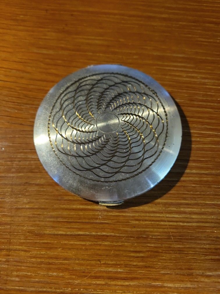 Vintage Compact And Mirror