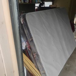 Full Size Mattress Free