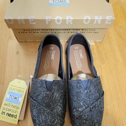 TOMS Flat Women Size 7