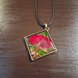 Dried Flower Necklaces