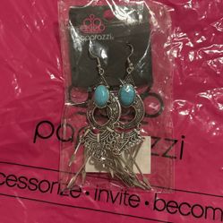 Paparazzi Western Style Earrings Silver