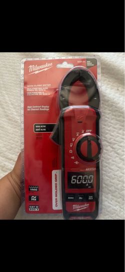 Milwaukee 600 Amp AC/DC Digital Clamp Meter