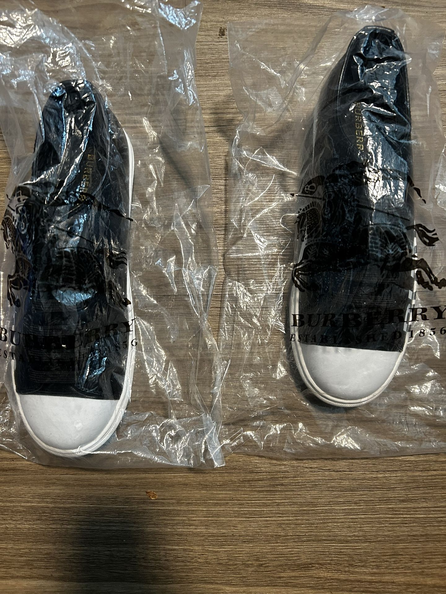 Burberry Low