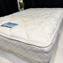 Nice 💕QUEEN 💕MATTRESS 💕AND BOX SPRING 