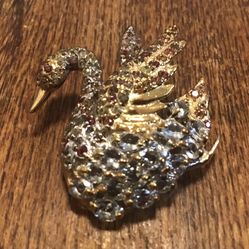 Swan Brooch, Sparkling Vermeil with Aquamarine, Garnet and Sapphire 