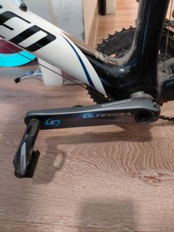 Shimano Ultegra Stages power meter crank arm 172.5 
Shimano PD-R550 Road Bike Cliples Pedals