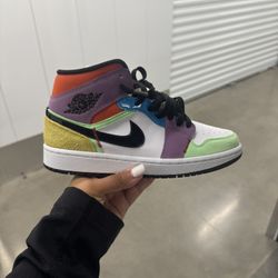 Women Jordan 1 Mid Alternate Swooshes 