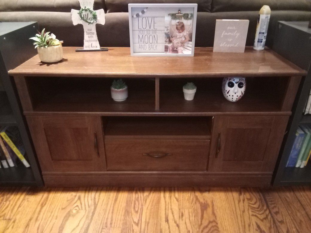 TV Stand With Drawer And 2 Storage Areas And 3 Shelves 