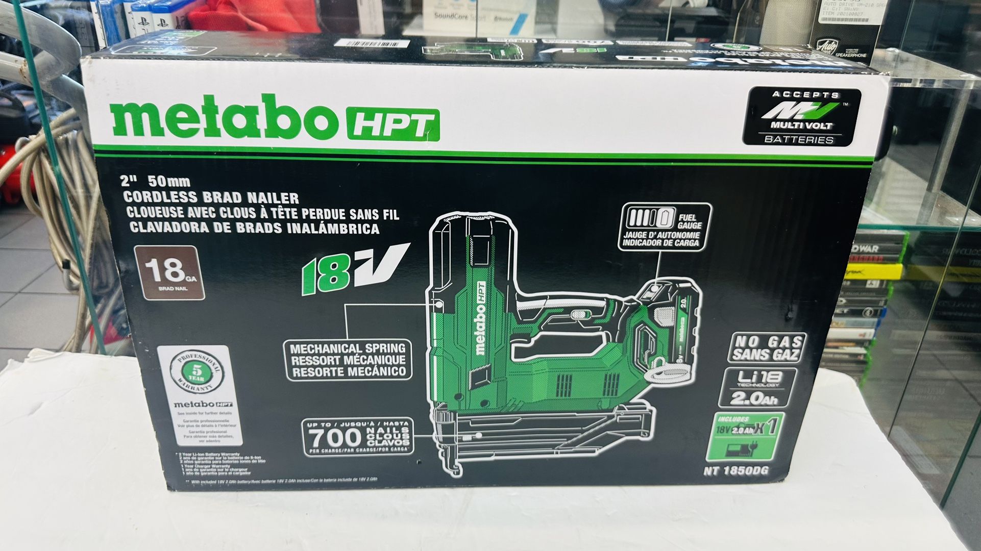 Metabo HPT NT-1850DG 18 Gauge Cordless Nail Gun Brad Nailer w Charger, Battery brand new