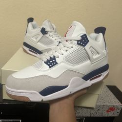 Jordan 4 Navy SB Size 11