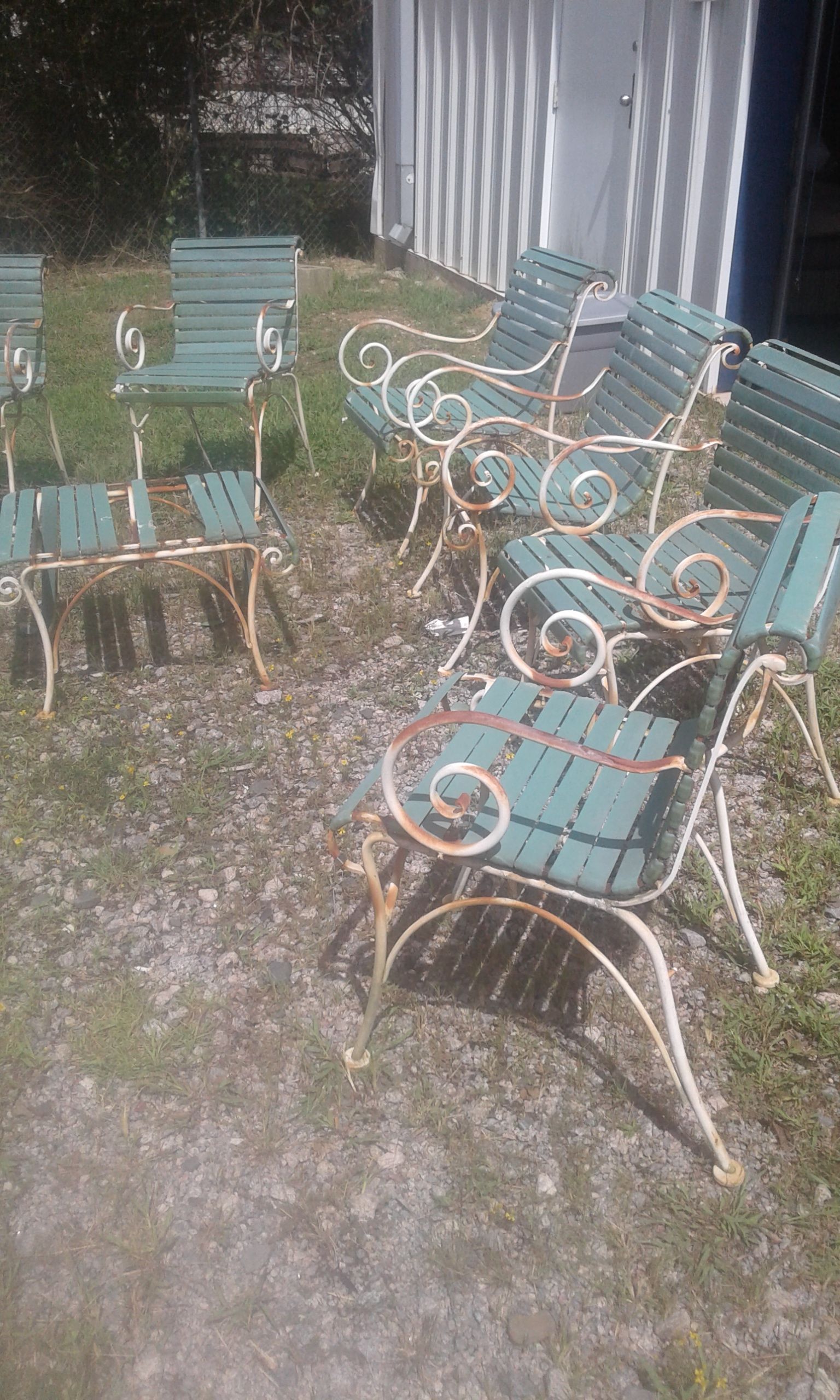 Woodard vinyl strap iron frame patio chairs