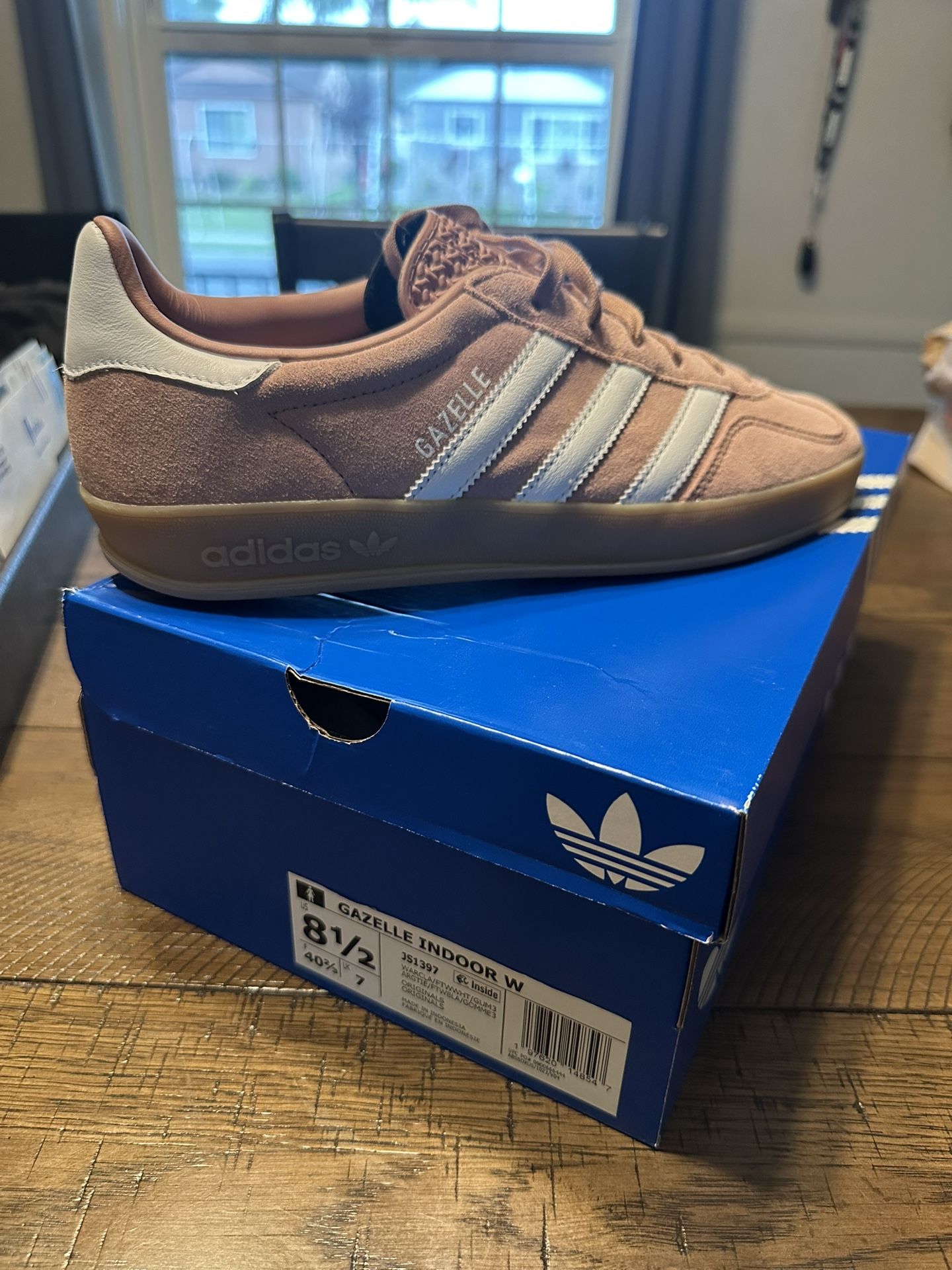 Women’s Adidas Gazelle