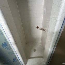 Reglazing shower tub tile 🛀