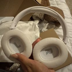 JBL Wireless Headphones