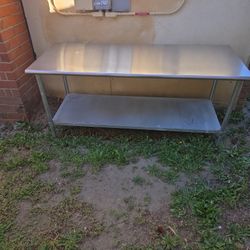 $40 VETERINARY PREP TABLE 