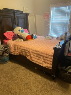 Queen Bed set