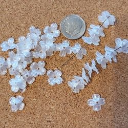 Vintage White Lucite Flower Beads Jewelry Craft